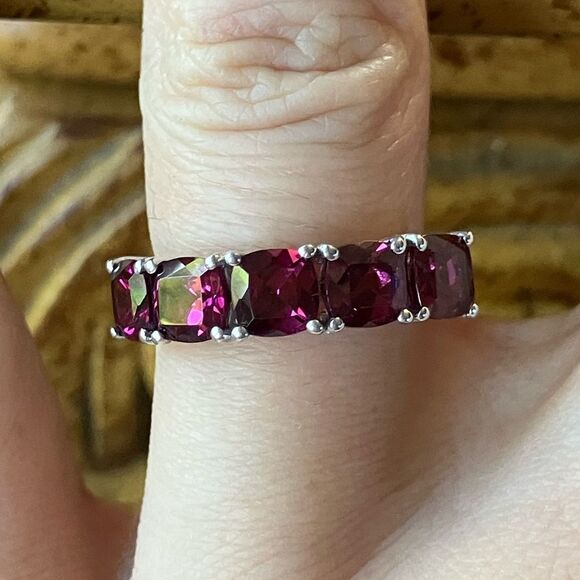 Natural Tanzanian Wine Garnet Sterling Silver Ring Size 7 - Picture 1 of 9